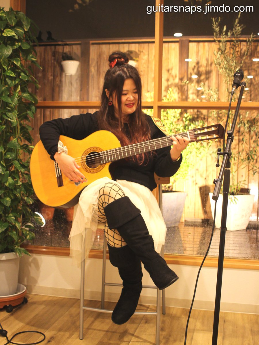 guitarsnaps's tweet photo. [no.]1297
[name] #パンプキン さん
[brand] #KYairi
[model] #CE3D
[place] #服部天神 #茶ら咲
撮影 : 2019年03月

#ギター女子 #guitar #ギタースナップス #guitarsnaps #ギタスナフェス #服部緑地野外音楽堂 https://t.co/qEkLmtY2sW