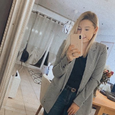 ManonDuvi's tweet photo. #NouvellePhotoDeProfil https://t.co/U06jeCvWwB