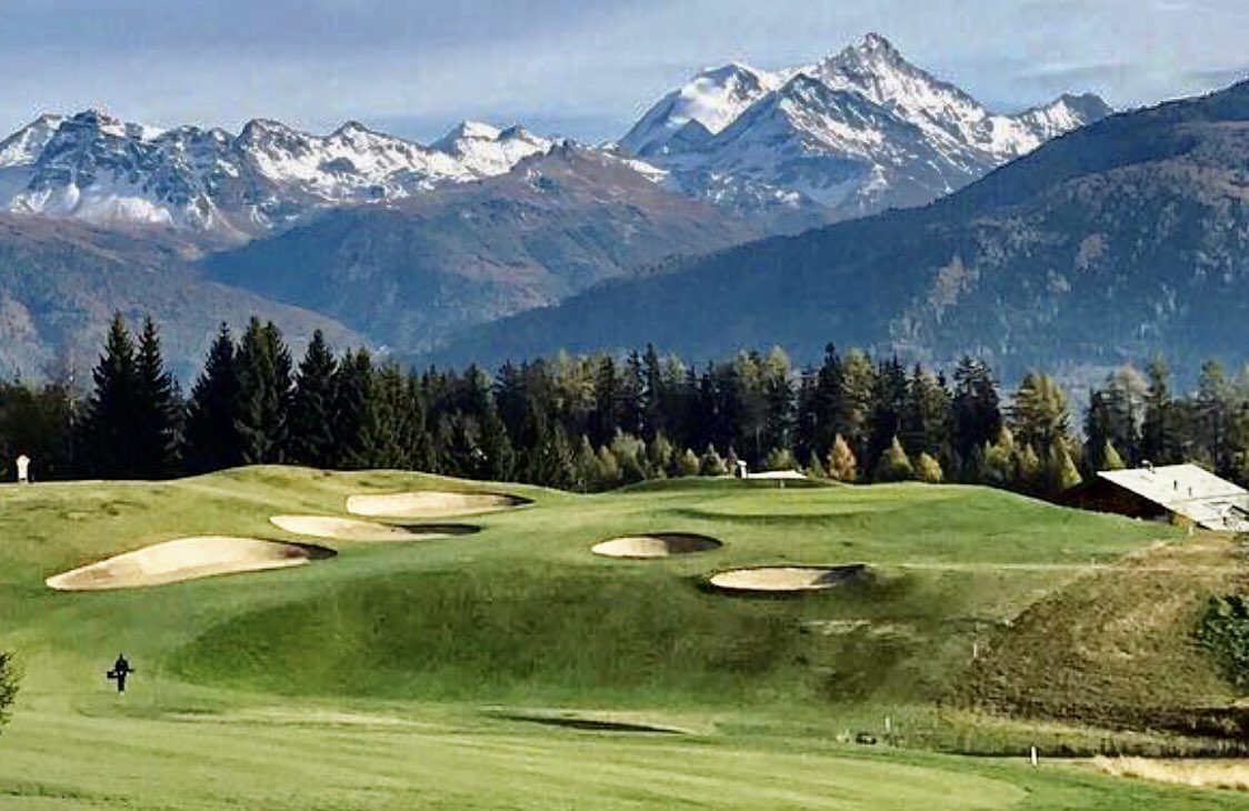 Great Golf Holes ⛳️ on Twitter: "7th Hole, Crans-Sur-Sierre Golf Club,  Crans-Montana, Switzerland https://t.co/tZhaH47W6h" / Twitter