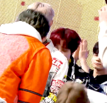 there’s no stipulations in my well-wishes 💛💜