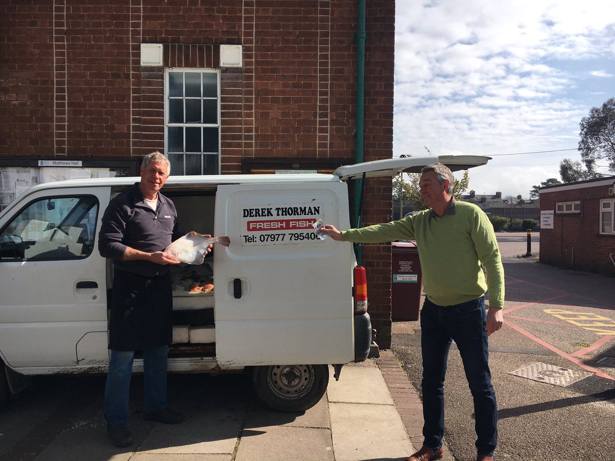 MarketTopsham's tweet photo. t’s a beautiful day for staying home and staying safe. If, however, you need fish, Derek the fish man is outside Matthews Hall this morning until 1pm. As he is every Saturday. 
#shoplocal #supportsmall #derekthefishman #topsham #smallbusiness #exeestuary https://t.co/JOhcTz3Qvz