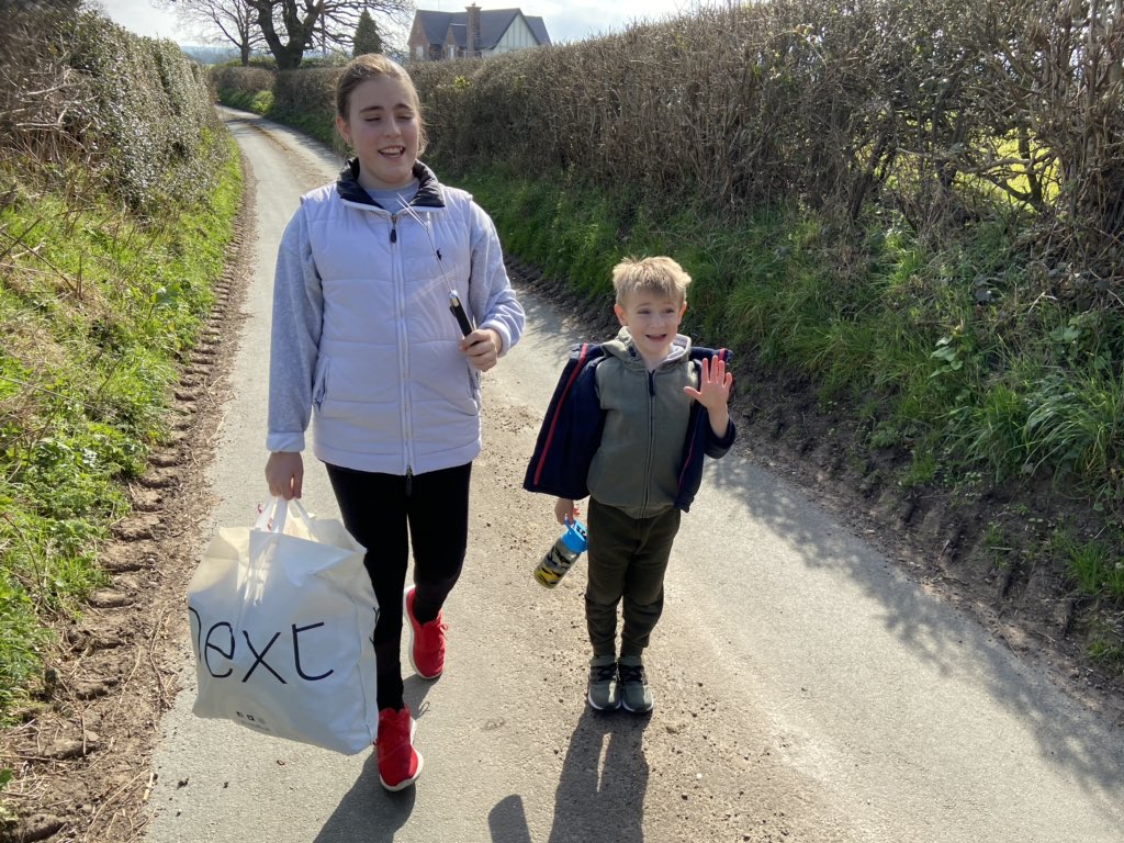chris1974jones's tweet photo. Lesson in life for the kids today, walked up and down the lane by our house and collected all the litter and filled a big bag full of rubbish #ecowarriors #kidsamazedhowmuchtherewas #5ksteps #3.5kwalk #healthyweekend https://t.co/NF5fziQwHJ