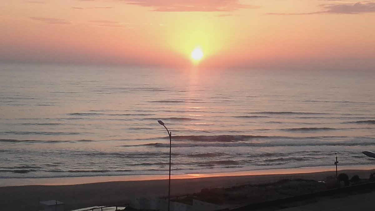 Angiedamboriana's tweet photo. Buen dia chicos #BienDeSabado desde Mar del Plata asi despertamos! @C5N https://t.co/qciOwg4msu