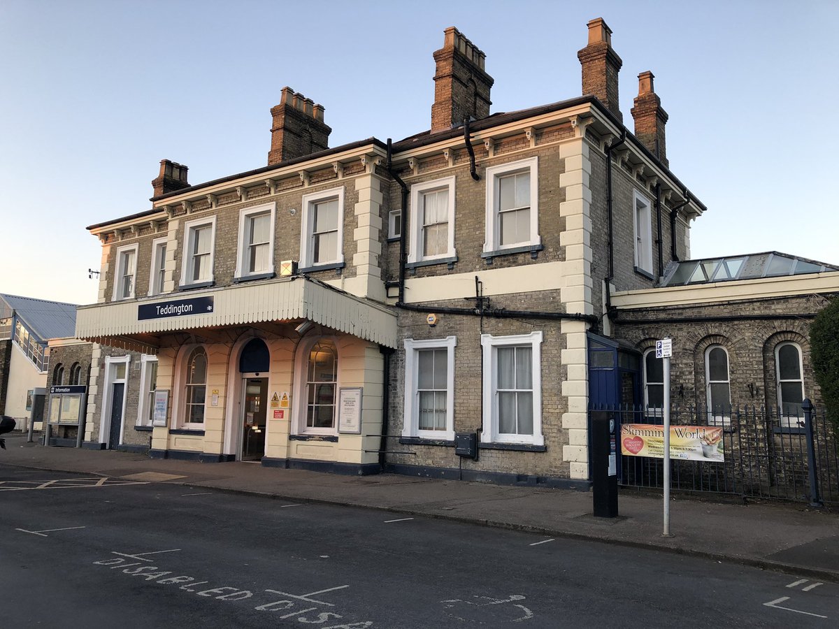 Teddington Station looking lovely on last night’s sunset walk #Teddington #TeddingtonStation