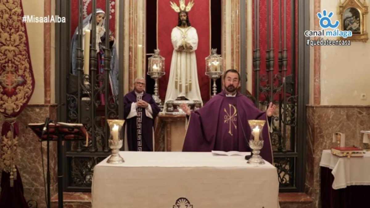 PilarFdzFigares's tweet photo. Ha sido diferente pero también especial y emotiva  #MisaAlAlba @CanalMalagaRTV @cautivotrinidad #Cautivo #SemanaSanta https://t.co/HnNg8oNb20