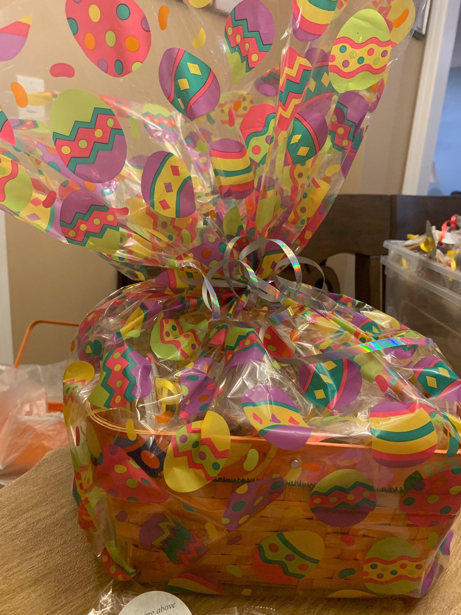 EuealD's tweet photo. Check These Out!  Just another way of appreciating our frontline colleagues!!   Shoutout to Sue for setting it all up!!  The teams loved them!! #TheMightyR70 #NYCisStillStrong @PaulKostishak @SuzanneAliperti @harrichand_ravi @MZeleenaCVS @KirsiDiaz1 @frazzetta_mike @YearwoodAndy https://t.co/6sVE60yqNE