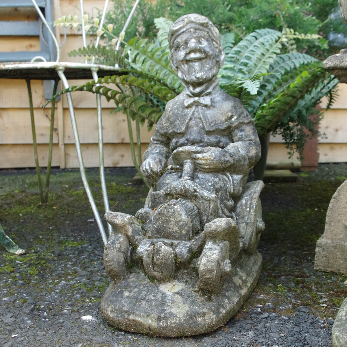 trudyspratling's tweet photo. #beepbeep #gardenalia #motorcar #weathered #gardenfeature #gnome #decorative #luvit #keepgardening Cheeky little chap!!!!! @herefordshireantiques https://t.co/JP5AAlTMT8