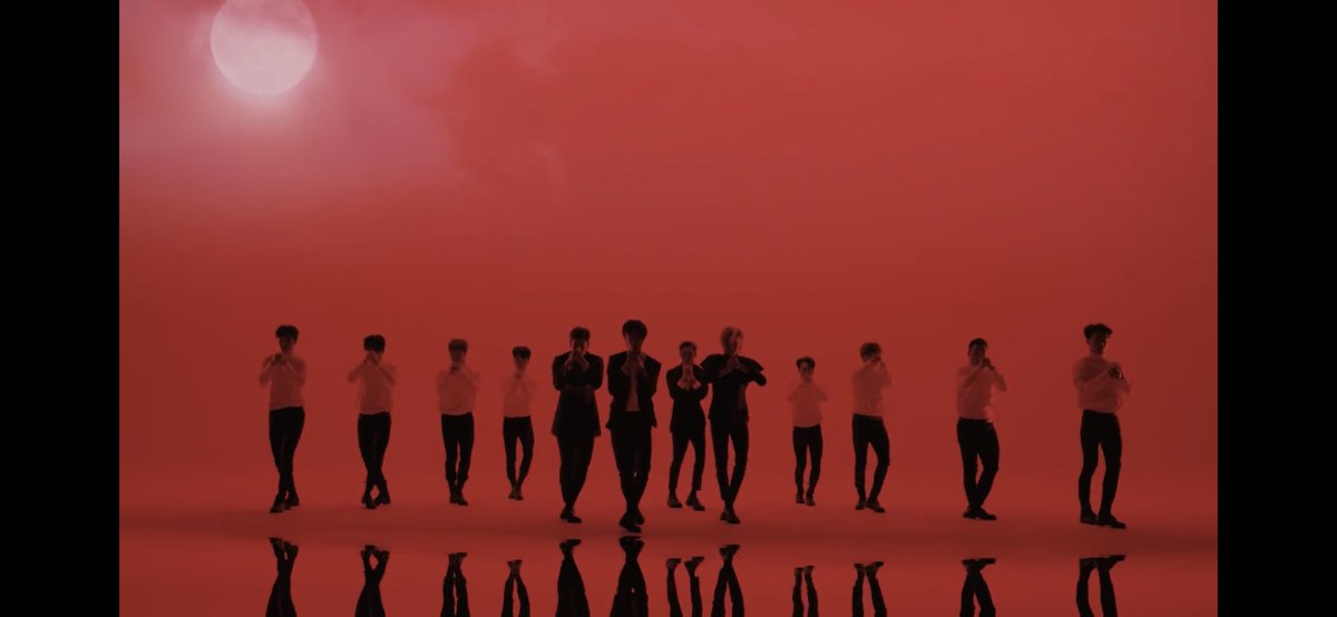 The aesthetics: the sets, the shots, the beautiful scenery and PRODUCTION value of this MV... it’s literally so gorgeous, everything from the dark cityscape to the silhouetted red soundstage, to the return of the stairs to nowhere. BEAUTIFUL.