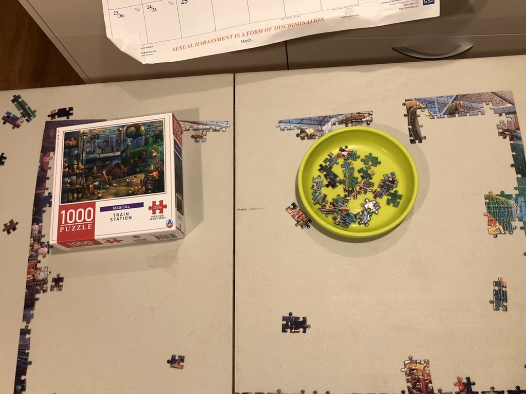 AstroLeanne's tweet image. Started a 1000 piece puzzle with the children. Some initial excitement and keeness. #insideactivity #bigpuzzleforus #hottoohard