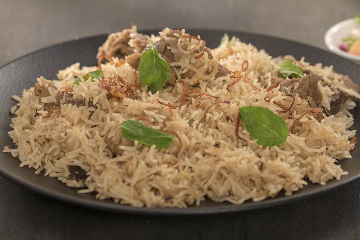 SanjeevKapoor's tweet photo. Yakhni Pulao -Here's a special from Kashmiri cuisine - a robust pulao full of flavours, succulent mutton pieces, aromatic spices & all things good. I'm sure you will be left wanting for more!
Recipe Link:https://t.co/bWxeHYfG04
#PopularRecipe https://t.co/OtDnDz8fEv