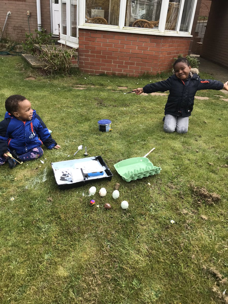 talk_cjay's tweet photo. @foundation20191 Happy Easter preparations from Kamsi and Ebube in the garden @foundation20191 https://t.co/pPxDvH5f9K
