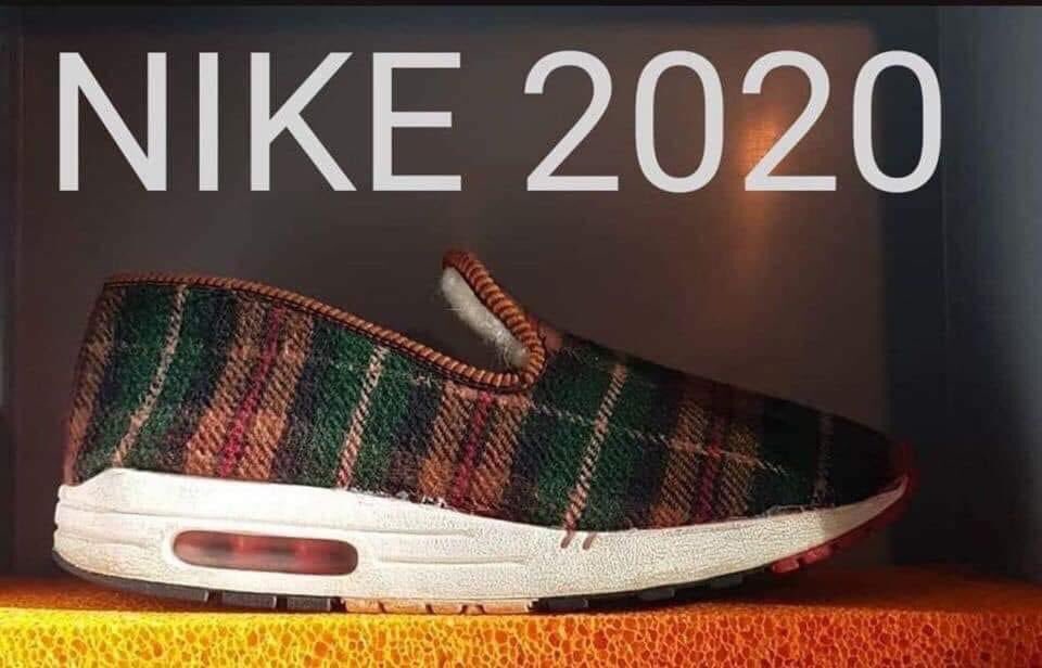 Je ne sais pas pourquoi mais quand j’ai vu la petite nouvelle de la collection Nike 2020 j’ai pensé que ça t’intéresserait @Swo000osh 😉