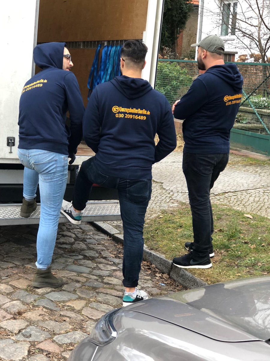 Umzugshelfer's tweet photo. Nutze unsere tatkräftigen und erfahrenen @Umzugshelfer Berlin, damit dein Umzug nicht zur Belastung wird.

#umzug #umzugsfirma #umzugsunternehmen

Wir bieten neben dem Umzug zahlreiche andere Dienstleistungen

Unser neuer Artikel, Umzug Berlin Wilhelmsruh: https://t.co/c2SljezQDz https://t.co/zU2XVUbsw4