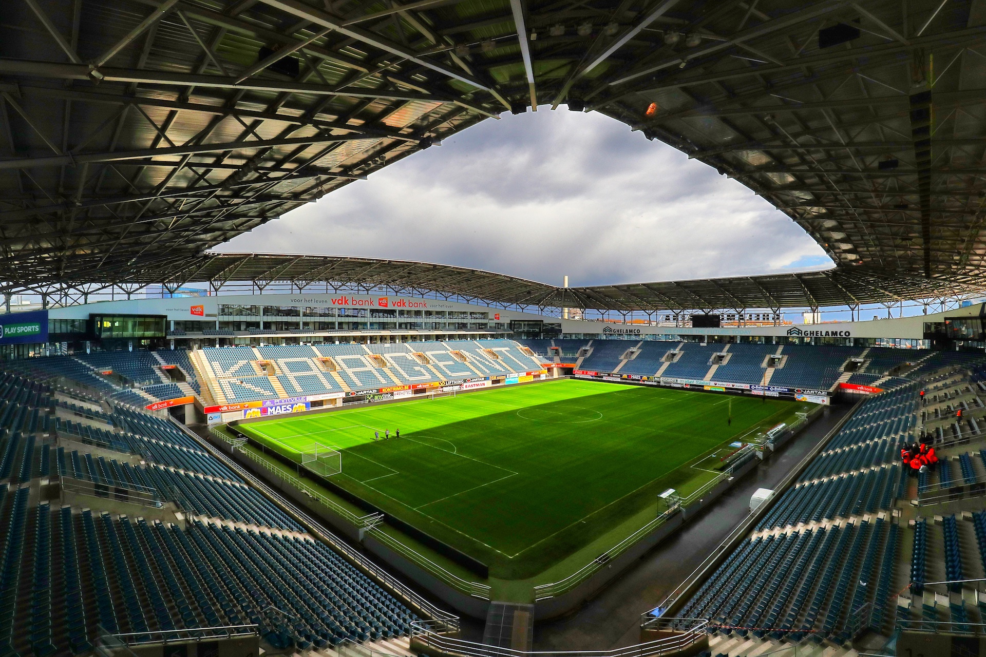 Kaa Gent Footballclubchallenge Thanks For The Nomination Azalkmaar 1 Our Badge 2 Our Stadium 3 Our Fans 4 Our Players Next Up Asromaen Vfl Wolfsburg Asseofficiel Kaa Gent Footballclubchallenge Thanks For The Nomination Azalkmaar 1 Our Badge 2 Our Stadium 3 Our Fans 4 Our Players Next Up Asromaen Vfl Wolfsburg Asseofficiel