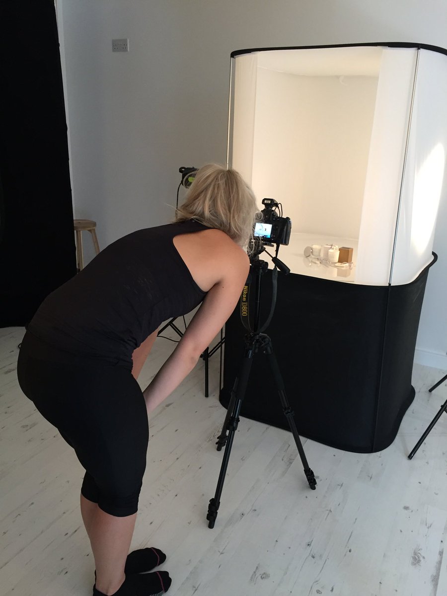 Do you sell products in your business or have an e-commerce site? Drop me a message for more information 🍐📷 #productphotography #ecommerce #online #BusinessAsUsual