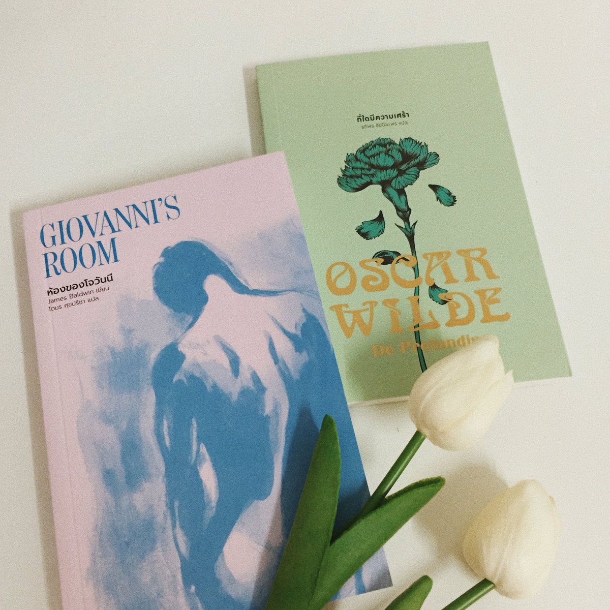 bluemingvwhale's tweet photo. อยากซื้อหนังสือออนไลน์ก็ต้องนึกถึง @ReaderyHQ แหละ จ่ายง่ายส่งเร็วทันใจ ไหนจะความ sexy ที่แนบมากับกล่องอีก ในอนาคตก็สั่งอีกเรื่อย ๆ แหละ 😊💖 https://t.co/x5jN9tH4cX