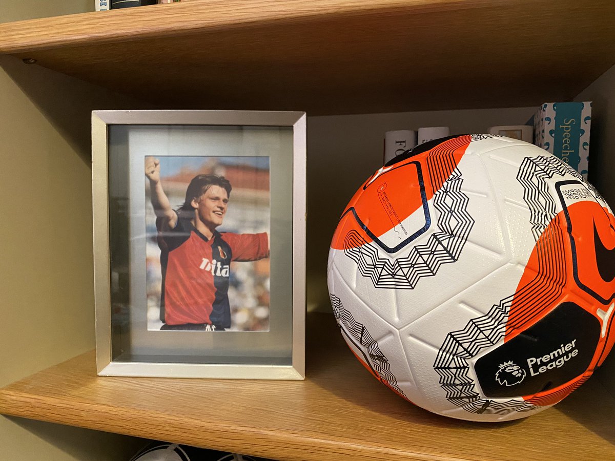 mrdanwalker's tweet photo. Thanks for all your lovely comments about #FootballFocus. Huge team effort to pull it together. More next Saturday and if you have any suggestions for shelf-fillers... let me know #StarWars #Wampa #TheGeoffLinton https://t.co/4THmMXfFWg