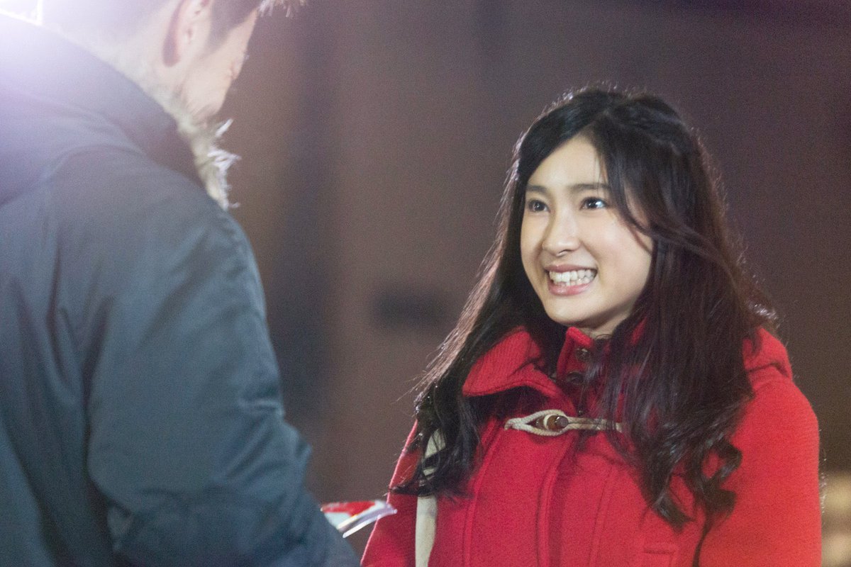 まれ ジョジョ 全力応援 En Twitter この赤のダッフルコートの麻衣さん 可愛いよね 短髪の尚志さん役の健さんも 新鮮 8年越しの花嫁 佐藤健 土屋太鳳