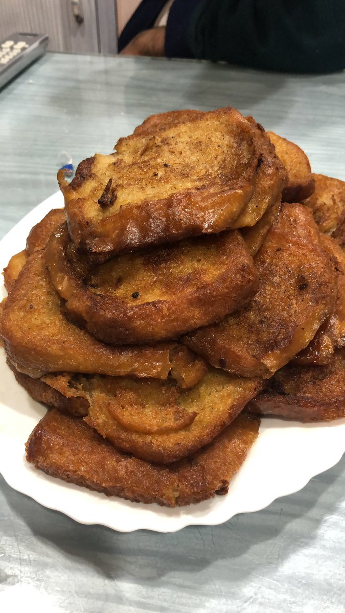 Semana Santa no vamos a poder disfrutarla <a href="/IsaacEscalera/">Isaac Escalera</a> pero a mi el #COVID2019 no me iba a dejar sin las #torrijas de mi madre 😂😂😂