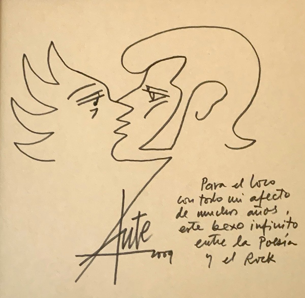 Nos ha dejado Luis Eduardo Aute. La música española pierde a un referente de varias generaciones.
Mis condolencias a sus familiares.