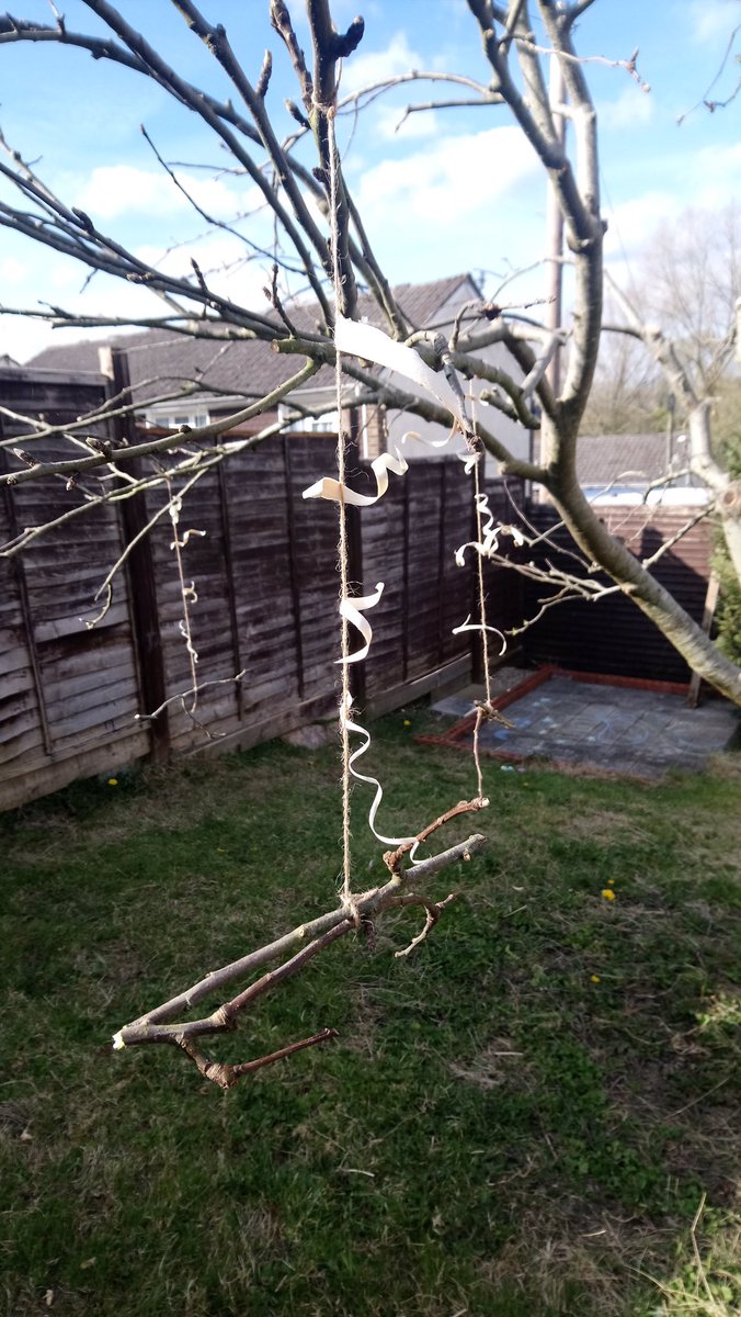 snap_forest's tweet photo. Create a quick mobile. Find some string or wool, something to decorate it (I used some twirleys from carving) & a stick. Thread in the decorations & tie the stick to one end as a weight (maybe use a Stickman!). Tie it up & watch it catch the Spring sunshine. #snapforest https://t.co/dnzVMJBaNi