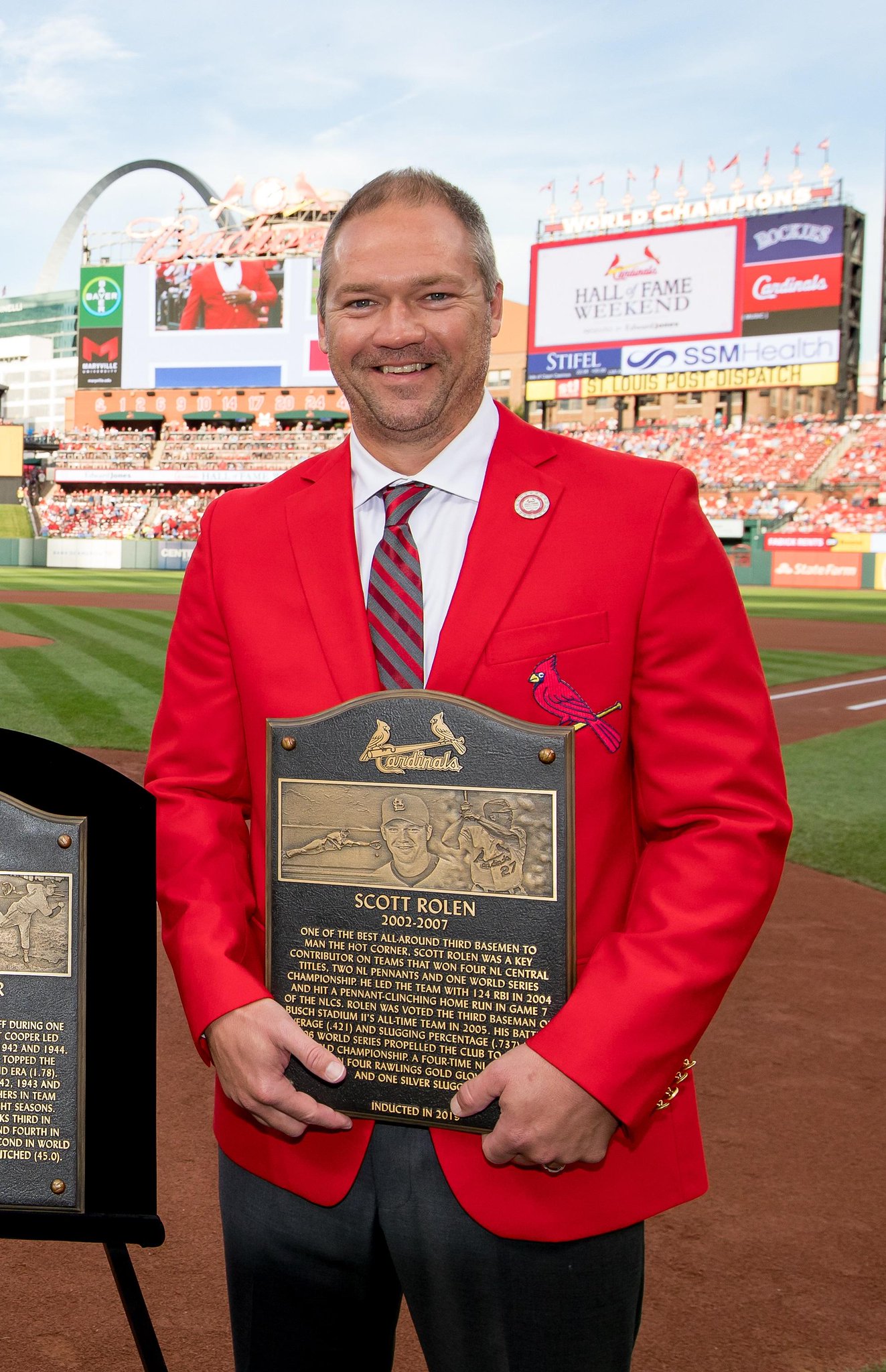 Happy 45th Birthday to 3B & World Series Champion Scott Rolen. 