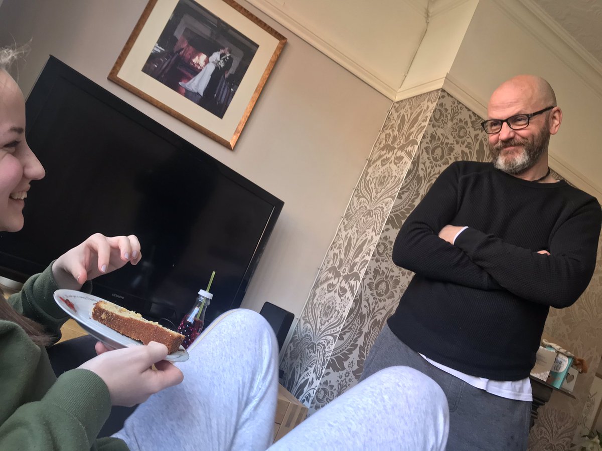 KimStuartOT's tweet photo. This is a stand-off between father-daughter over my latest cake. She said she doesnโt like rhubarb and he really does. Having tried the cake she now likes rhubarb especially rhubarb crumble cake ๐๐๐๐. Youโll find me in the garden away from the stand off in the lounge #cakewar https://t.co/H0Ug90SG88