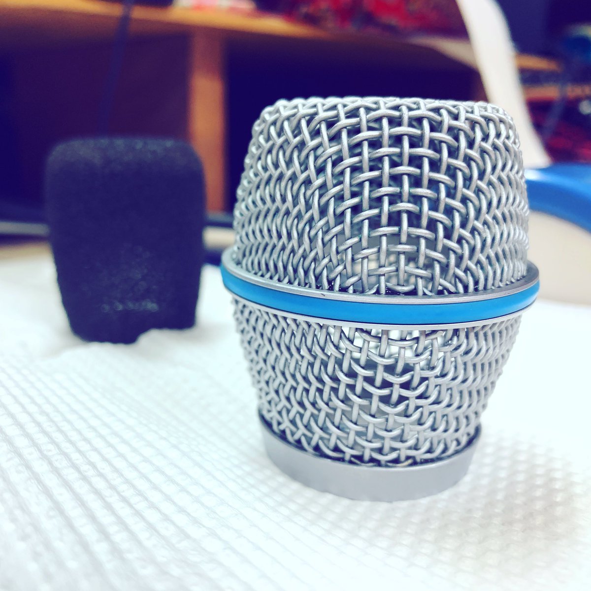 SagoiMariko's tweet photo. あろたで。

#マイク
#SHURE
#BETA87A
#愛用品 っていうか
#商売道具 https://t.co/QNwUHA9N0o