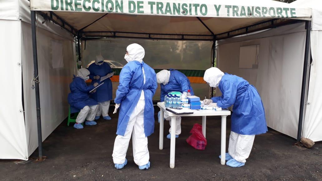 ingjairoyanez's tweet photo. Gracias al equipo de la sala de crisis municipal, desde tempranas horas de la madrugada activamos un canal humanitario para el paso seguro de 504 personas provenientes del interior del país hacia Venezuela. (1/2) https://t.co/2lt1zEbf3N