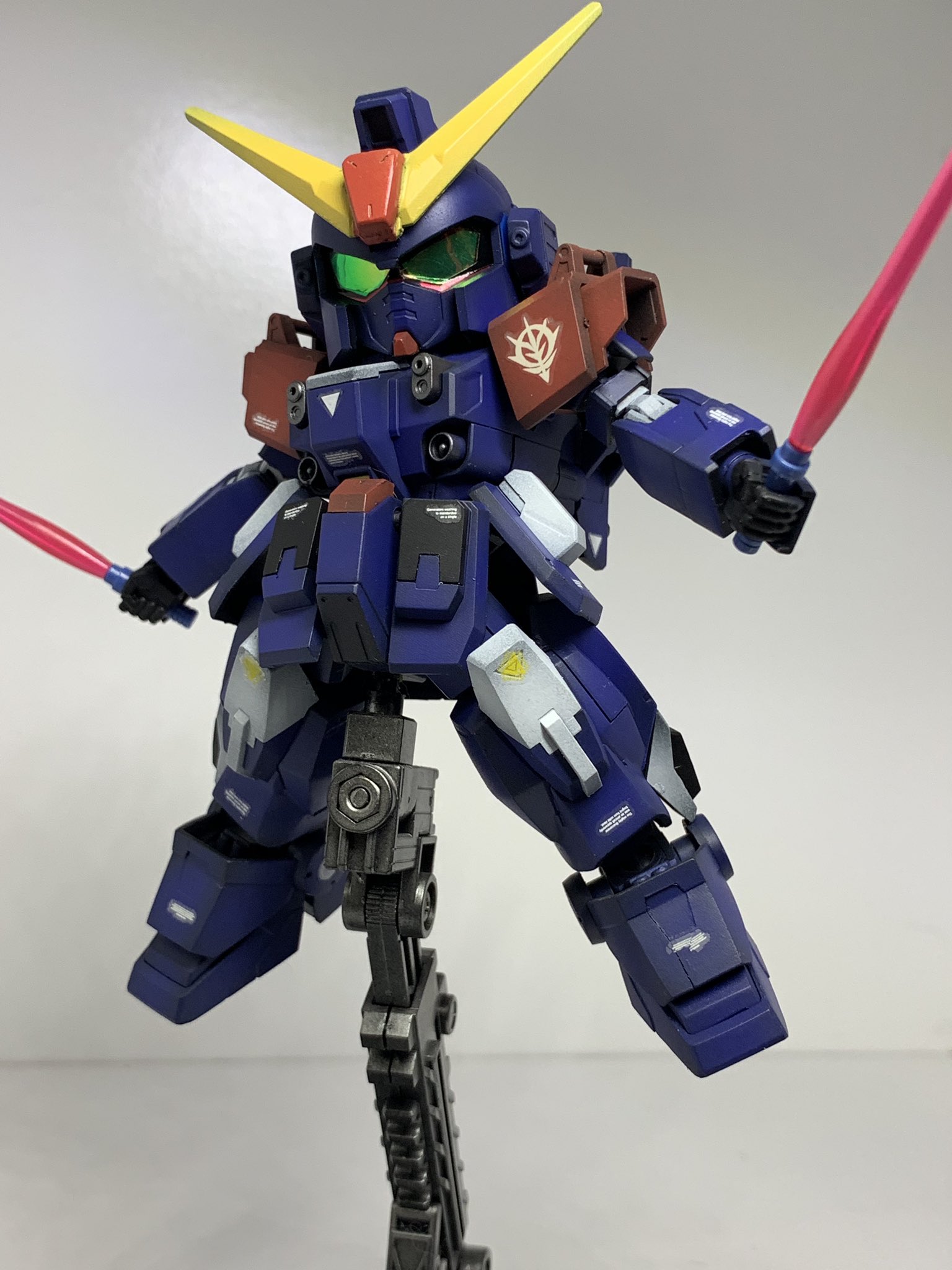 Celica Flagships Rsdブルーディスティニー2号機 完成しました 頭部のみbb戦士 1号機から 残りはhg 2号機の各パーツを 短縮加工して製作してます ガンプラ 俺sd作ってるぜ T Co Vm8gpvi5fe Twitter