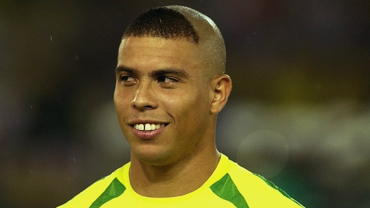 1,000 retweets and I'll get the R9 2002 world cup haircut