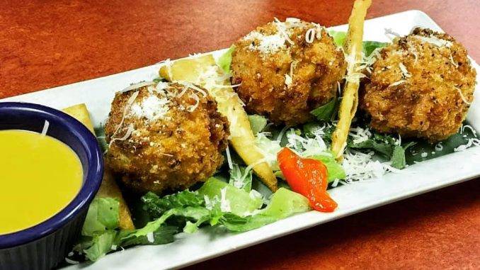 theburn_VA's tweet photo. Yelp names Greek Unique one of the top restaurants in the nation - https://t.co/XA8iR2ODiH https://t.co/qeCs71eF8k