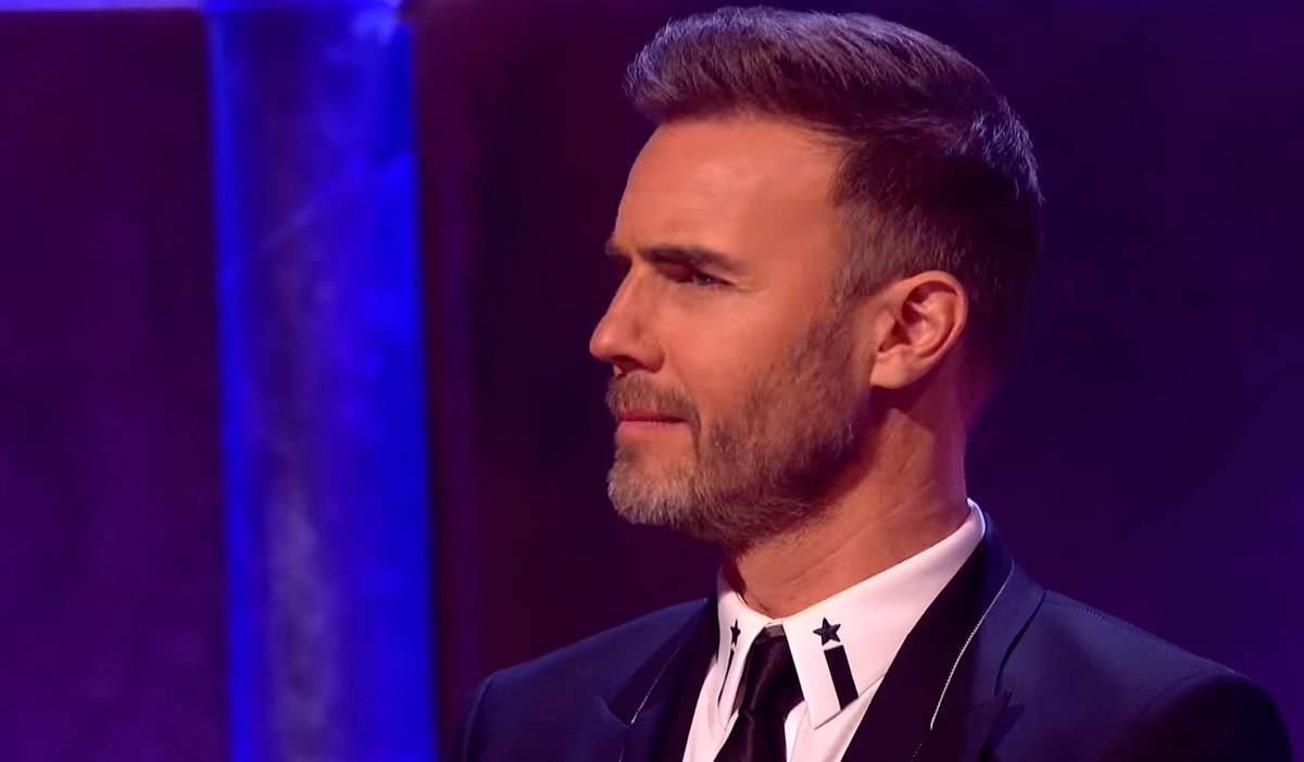 Normsi2's tweet photo. @DannyColliganUK @GaryBarlow @Brad_J_J @JasonBrockMusic Loved Gary Barlow's face when Jason hit those BIG high notes!
#LISNightfall #Nightfall 
#LetItShine 💫💫💫💫💫 https://t.co/mMStlM7iZa