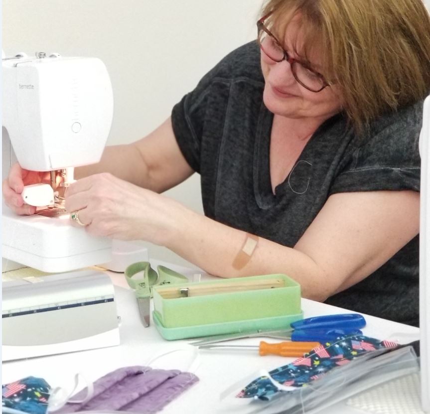 BiGFabLab's tweet photo. We're providing FREE fabric face masks to healthcare workers. If you'd like a personal mask, we're accepting donations to help cover expenses. Contact us by calling or texting 419-971-4244, M-F, 9am-5pm. Read this to make your own: https://t.co/uvSKiW8hgS https://t.co/TqByVhbfh6