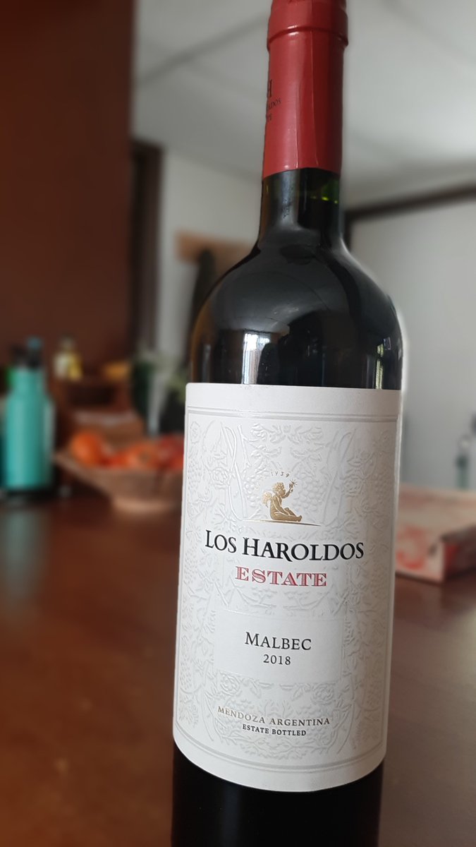Hoy es un gran día para probar un rico vino de Mendoza Argentina. <a href="/LosHaroldos/">Bodegas Los Haroldos</a> #MalbecLosHaroldos