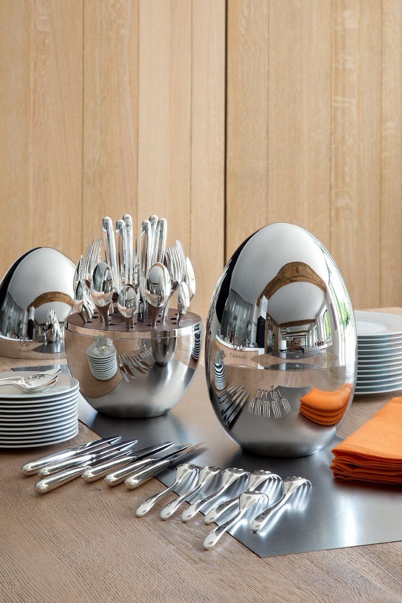 nauticflow's tweet image. Sea Luxury for Superyachts
.
24-Piece Flatware Set for 6 people in Silver Plated and Six 18-Carat Pink Gold.
.