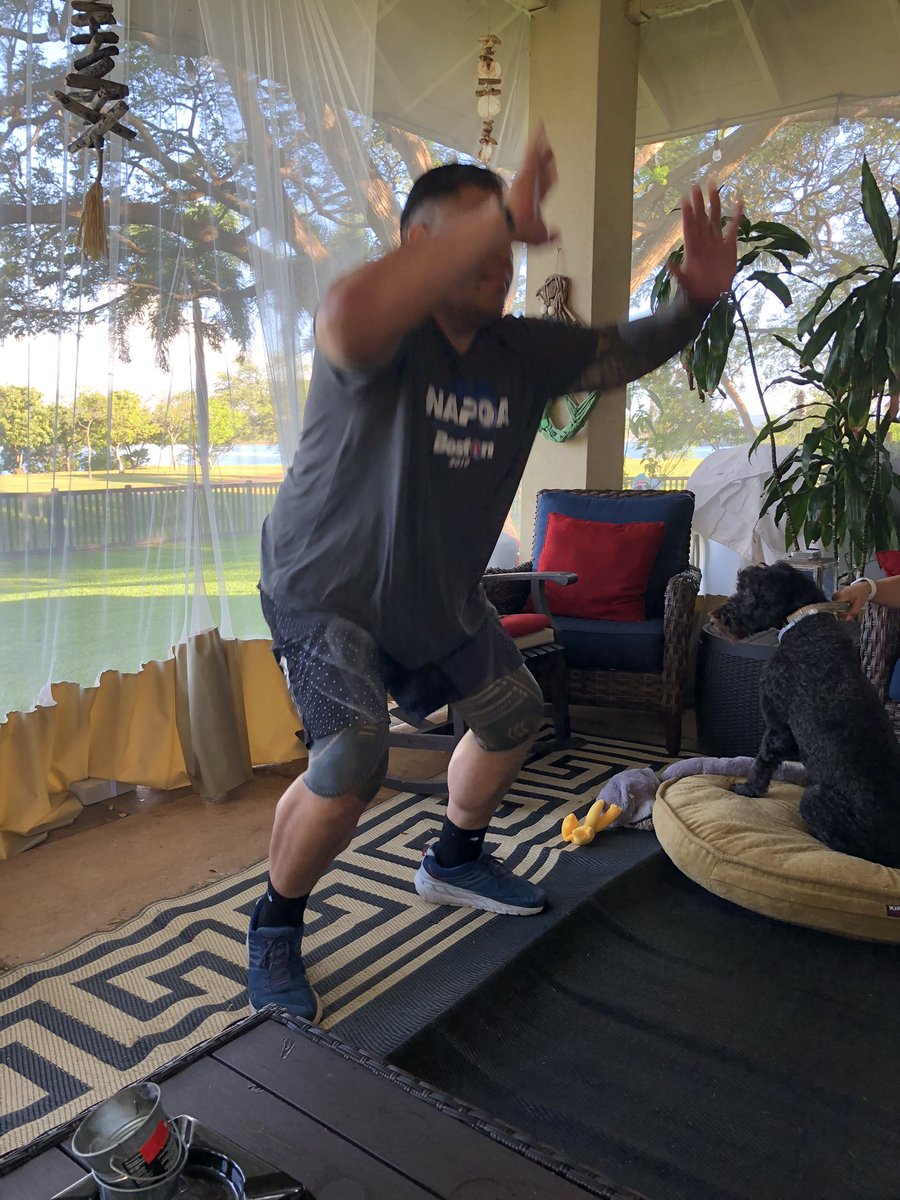 six_cc's tweet photo. Gettin it with the #burpeestogether! With no gym, telework, and social distancing this helps build on my resiliency! #DO300 Got your 6 @RegionSixChief π @RealAFOSI https://t.co/AukvmN78D6