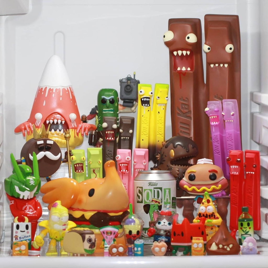 jayncoke's tweet photo. My fridge got taken over by my #Food!
#DorksmenPhotoADay #shelfie #strangecattoys #deadzebrainc #killkat #kissesofdeath #funko #funkopop #funkosoda #rickandmorty #picklerick #spastikplastik #alexpardee #candemon #burgerelfie #elfie #tokidoki #supermarke… https://t.co/yTl5nVff96 https://t.co/nuSwBNOphX