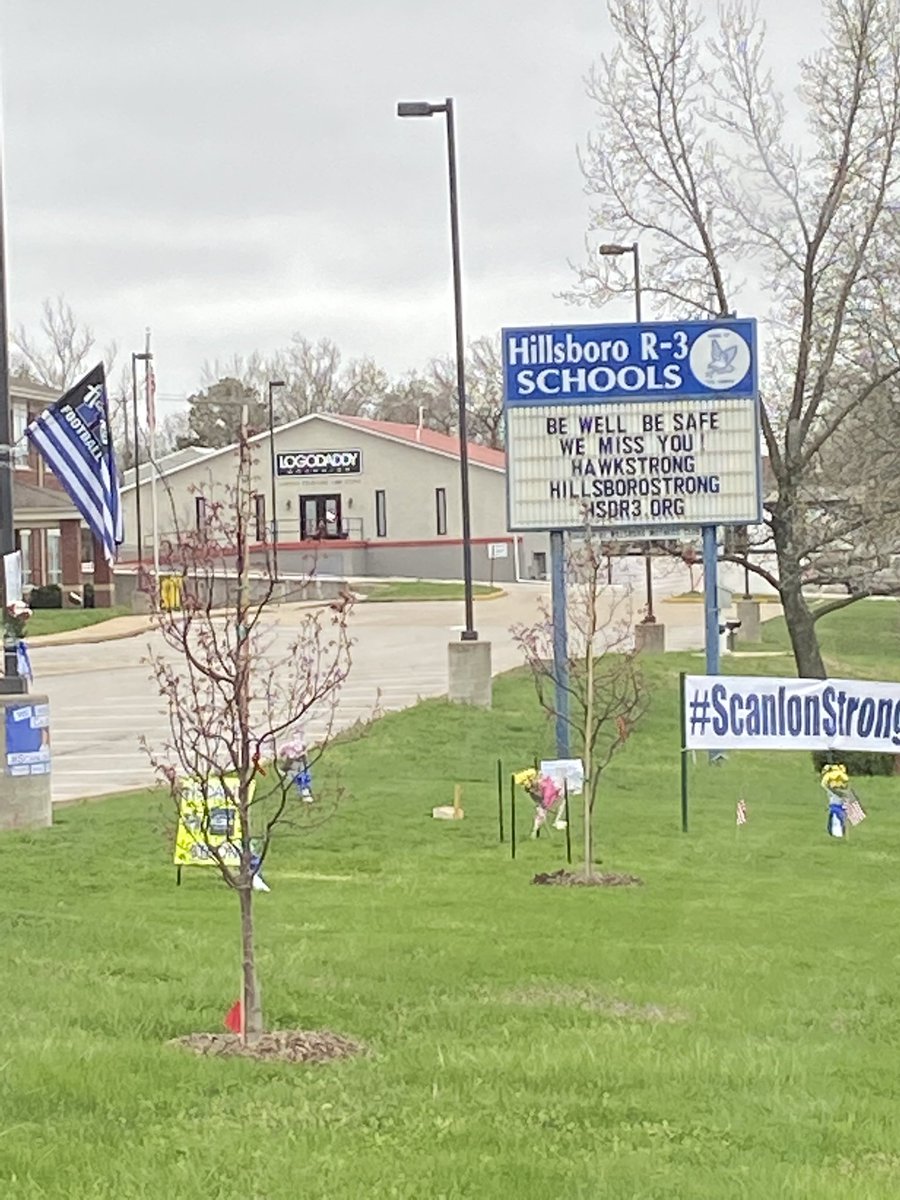 HHS_Footballers's tweet photo. Proud to part of this community, thank you to all that made this possible! @HIntermediate @Hillsboro_JH @HHSYearbookIt #scanlonStrong #hawkstrong Thank you Hillsboro @HTouchdownClub https://t.co/LcoYZMKzTZ