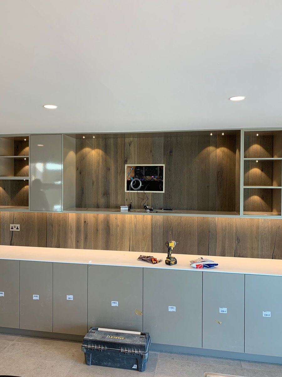InfinitusHA's tweet photo. Bespoke TV integration is key to any project, hiding the smart tech is parr for the course 🏡 ✅ https://t.co/noI9x36bAa