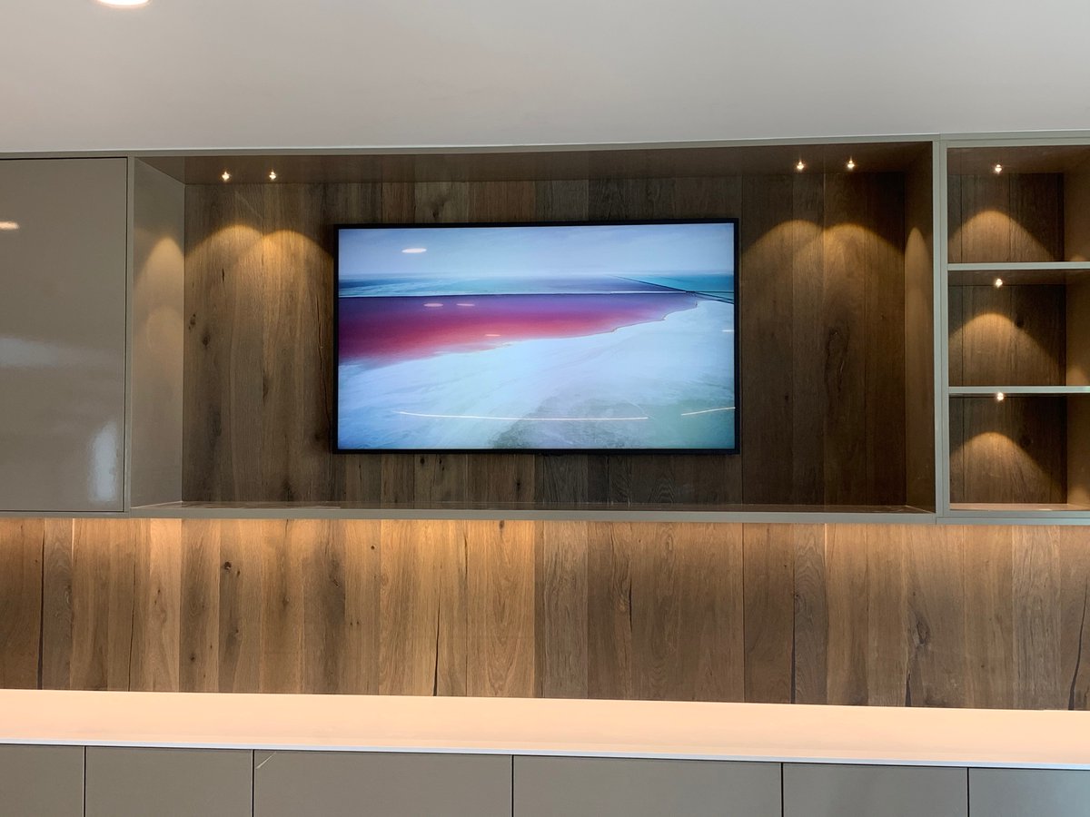 InfinitusHA's tweet photo. Bespoke TV integration is key to any project, hiding the smart tech is parr for the course 🏡 ✅ https://t.co/noI9x36bAa