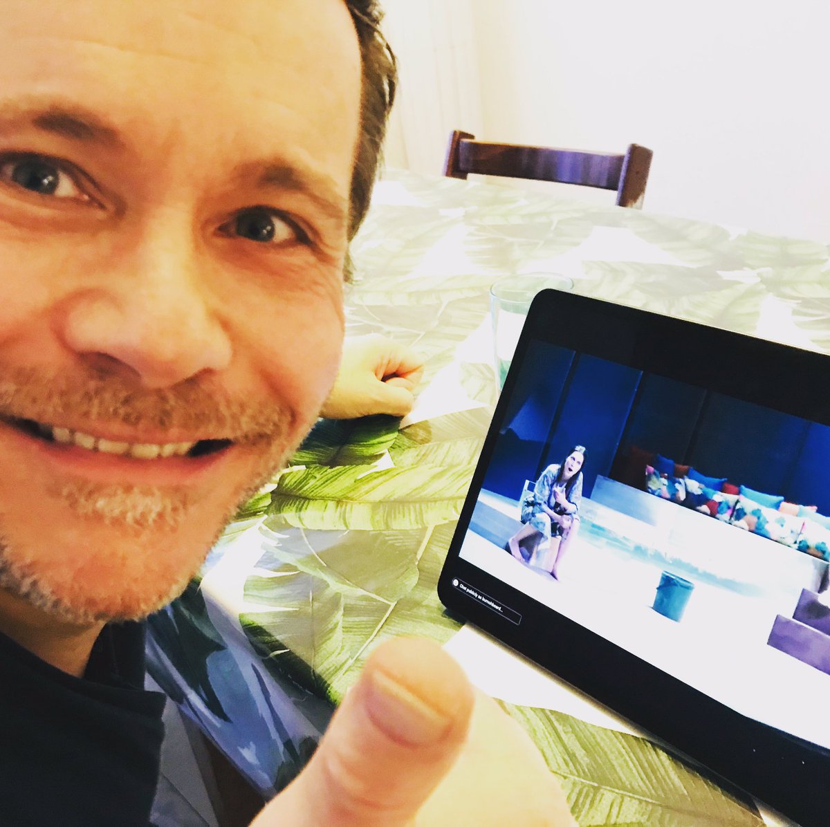 tleickburns's tweet photo. #theaterdoheem est lancé!
Rejoignez-nous sur notre chaîne YouTube!  https://t.co/i3HX5ChTih pour "Le Jeu de l'amour et du hasard" et "Rumpelstilzchen" demain! Un grand MERCI aux artistes! #villspaass @CityLuxembourg @LesTheatresVDL https://t.co/TomBUWD3Xw