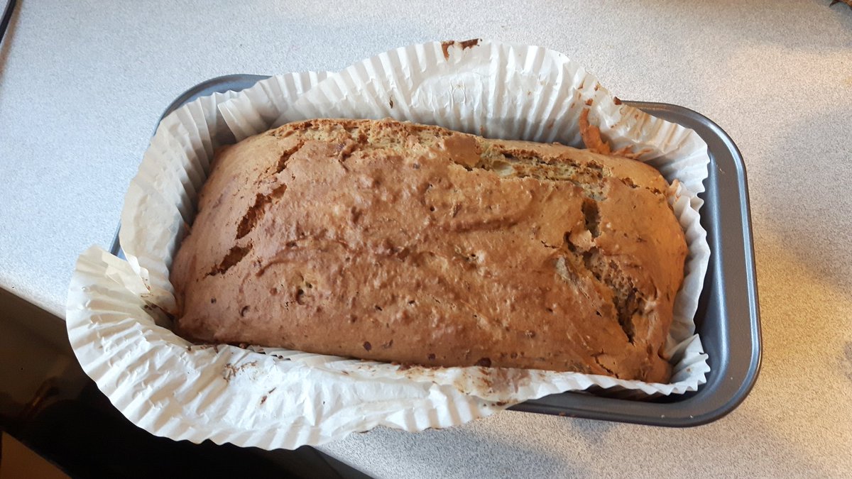 Avocado cake 1 of 2. Decided to do a spot of baking whilst my husband was out getting supplies. Do you think I'm a contender for the north regional bake off <a href="/MCNorthYorksGem/">Gemma Hewitt Community Fundraiser Marie Curie</a> @LizHowlettMC <a href="/hannahspannerFR/">Hannah Taylor 💙</a>?!