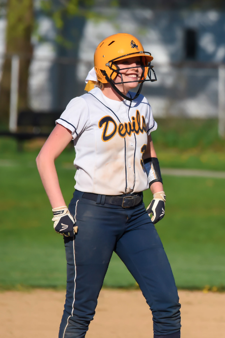 wickladydevils's tweet photo. Senior Spotlight: CAITLYN HENDERSON #3 – SS – Caitlyn has started varsity SS for 4 years! Her natural athleticism has helped her & the team be so successful. Her WHS career stats: .396 BA, 77 H, 17 2B, 6 3B, HR, 60 RBI, 37 BB, 67 R. Caitlyn will be attending CSU in the fall. 🥎💙 https://t.co/hKGXvbsIoH