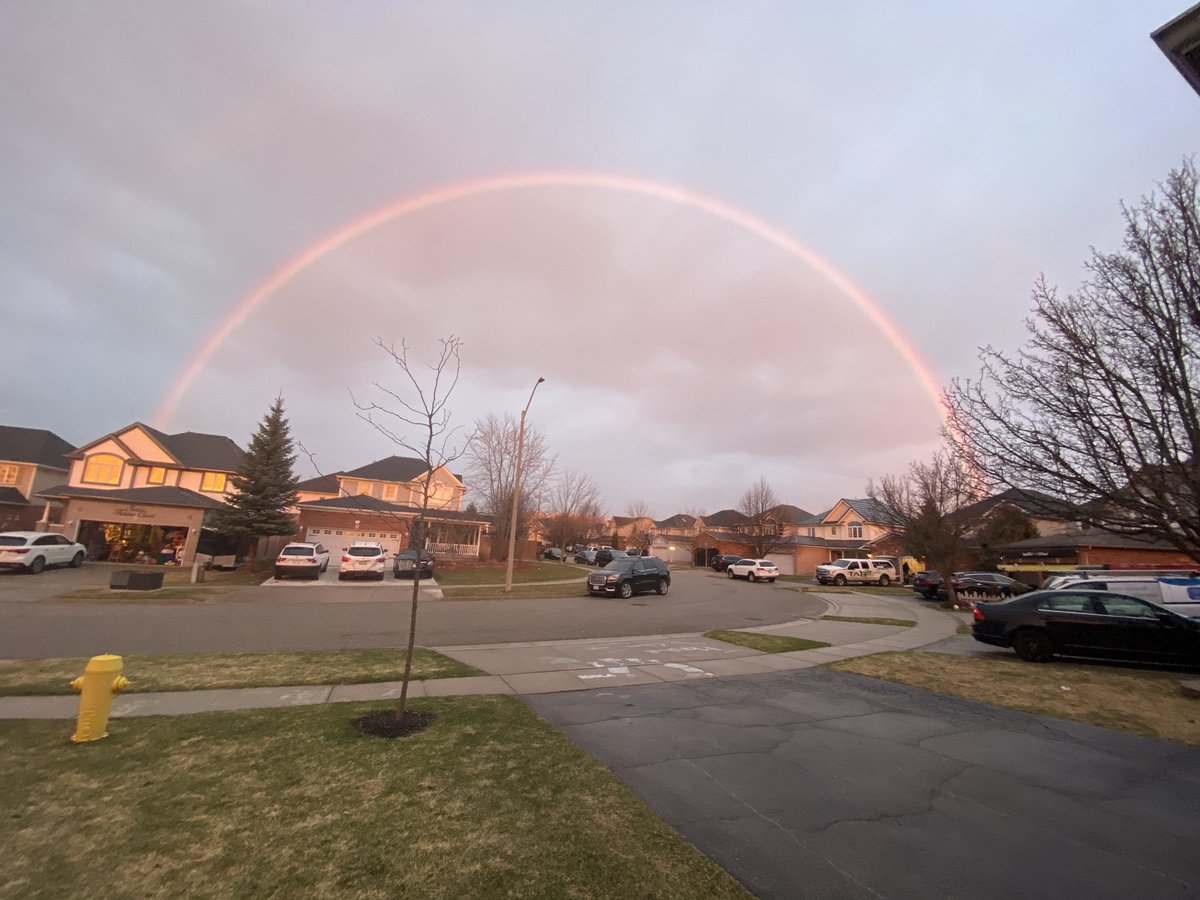 CuriousMindsInRoom3 tweet media