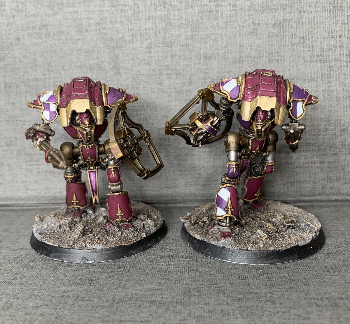 TheForgeofMars's tweet photo. So I finally broke open the first of my Knight household boxsets to make a start on my House Divine Knights. Not too shabby even if I do say so myself. 😊 #Adeptustitanicus #warmongers #warwardens #housedivine #cerastes #lancer #WarComTeam https://t.co/FTUlz9d2Fn
