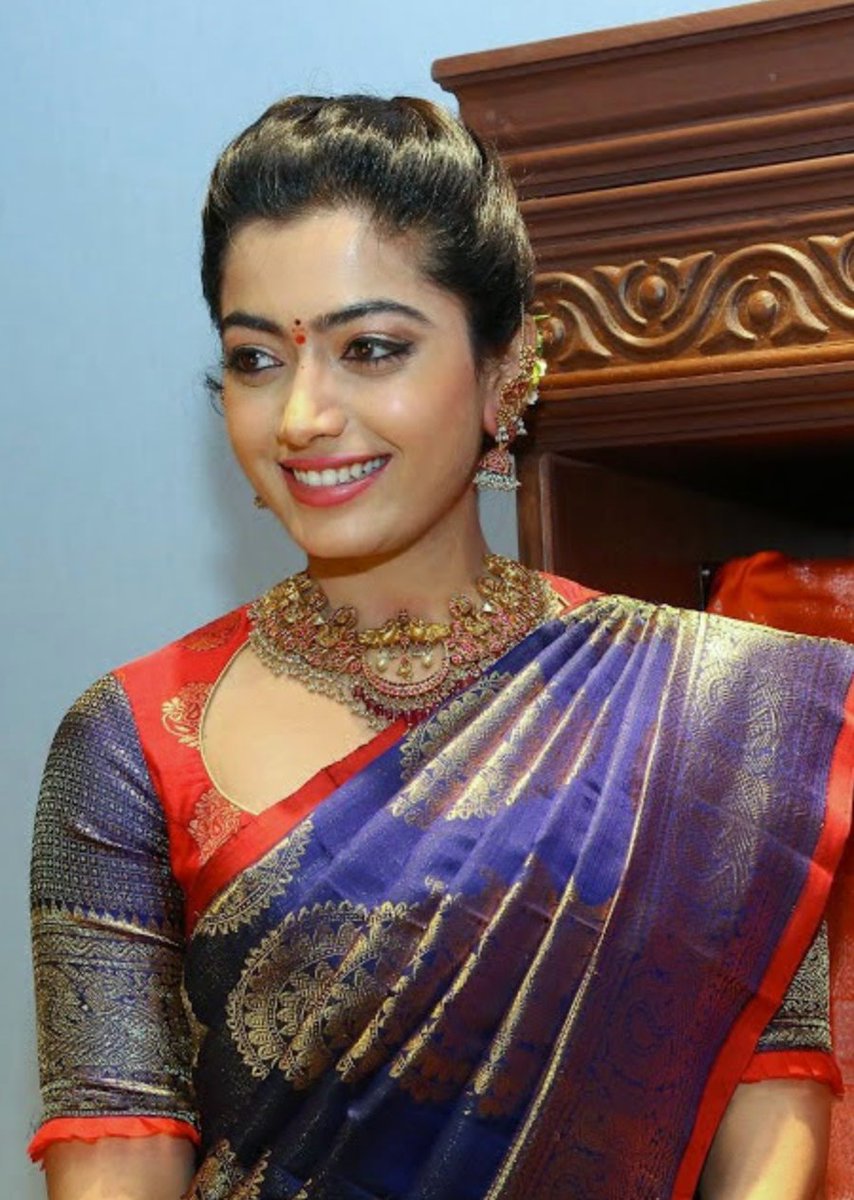 Apparently as many as 20 actresses refused the role of Geetha before it finally fell into  @iamRashmika madam's lap. As they say, when opportunity knocks your door embrace it tightly with both the hands and Rashmika ma'am exactly did that  #HappyBirthdayRashmika  @iamRashmika