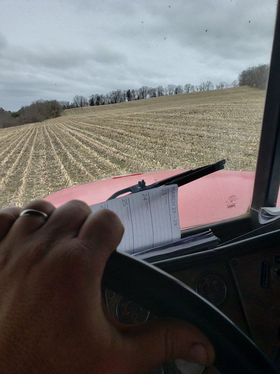 panotiller's tweet photo. Puker factor is high this morning with drizzling rain and chick weed on this sweet field #spread2020 https://t.co/rAmZPA3rSF