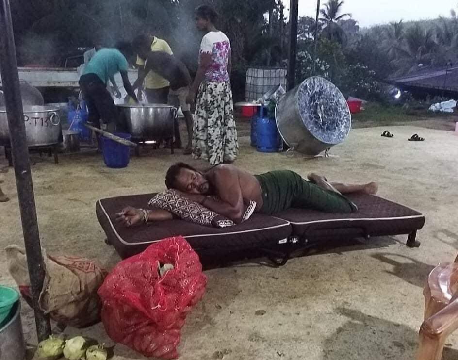 AzzamAmeen's tweet photo. Former MP Palitha Thewarapperuma praised by many for his active role in providing relief for public affected by COVID19 crisis. https://t.co/snHOeTBc8Y
