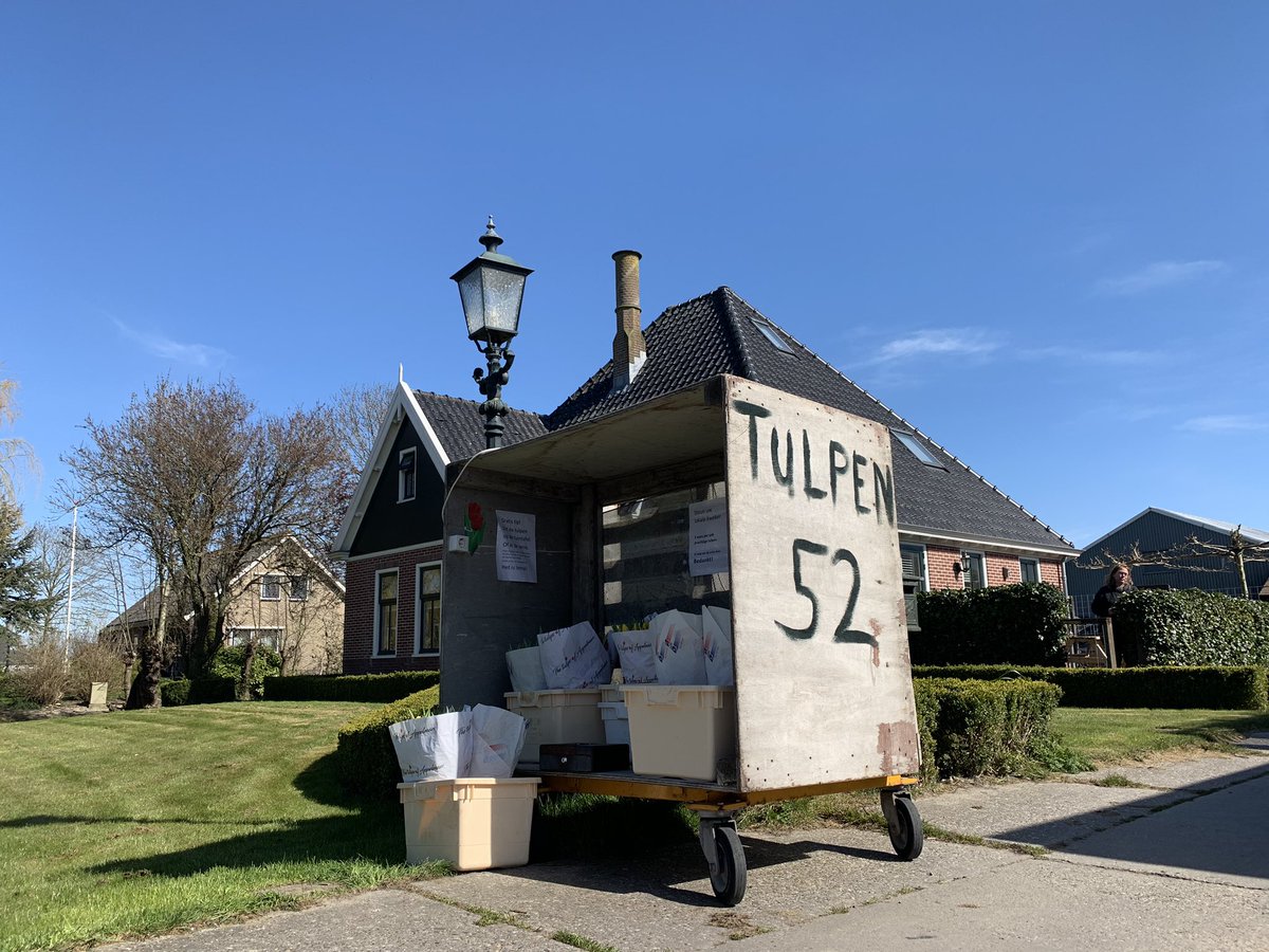 vickup's tweet photo. Keep buying those tulips folks! Support your local growers! #flowerboostchallenge #wogmeer #obdam #spierdijk https://t.co/ICGeeGQ4a1